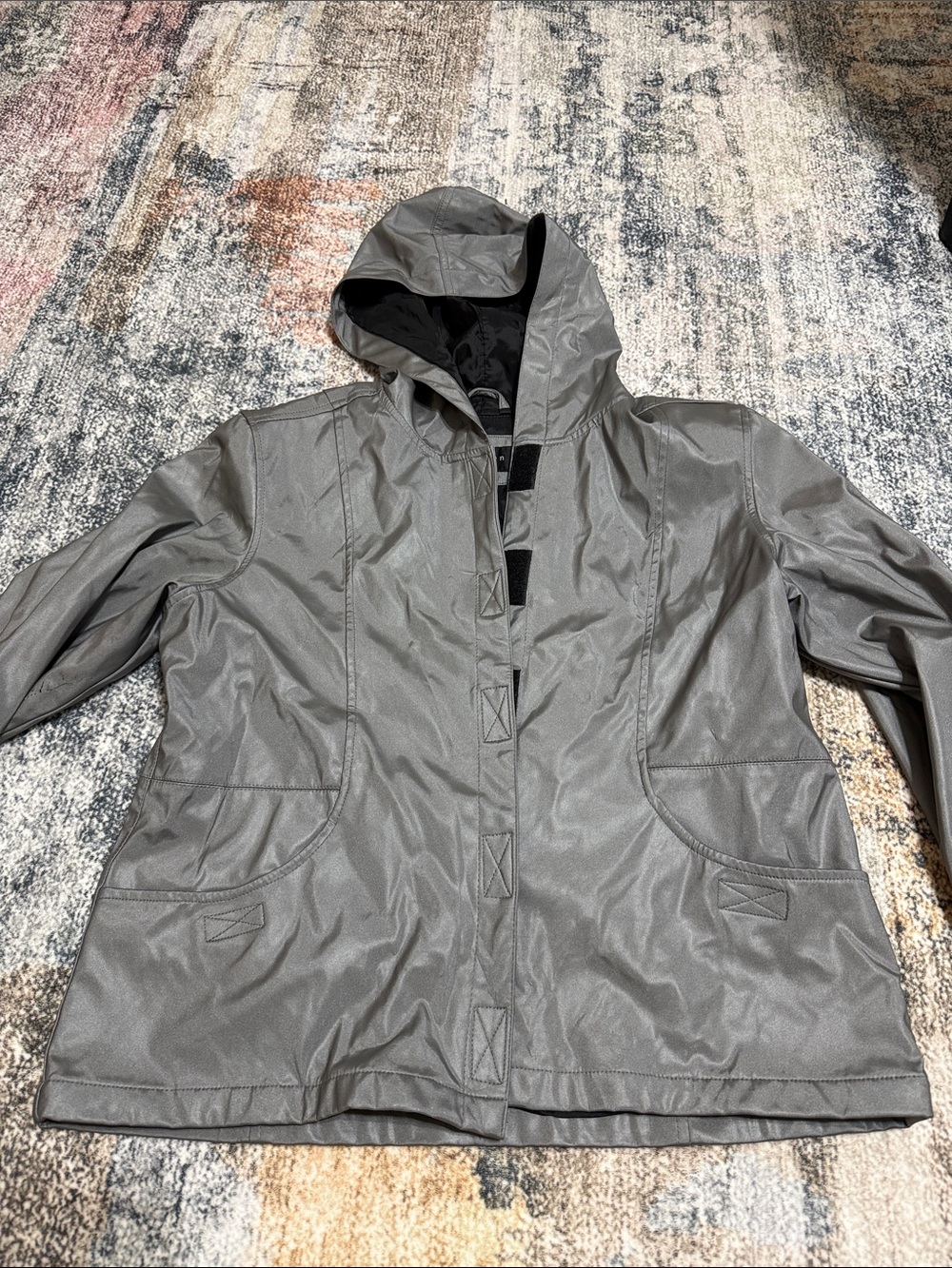Braetan Hooded Jacket in Silver and Black